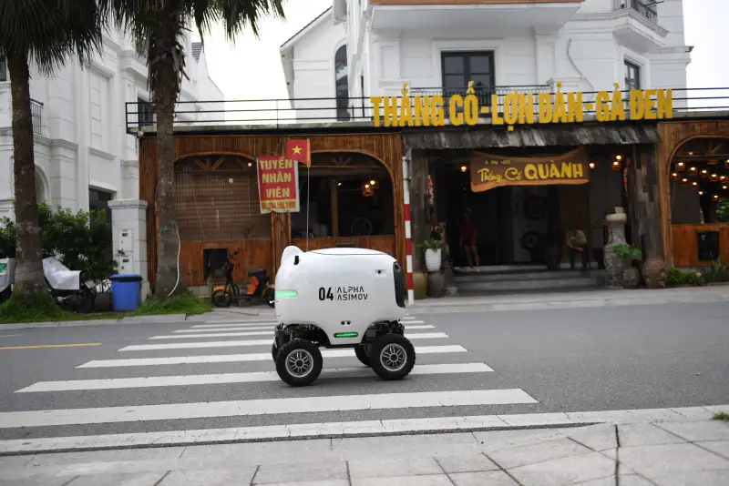 Robot giao hàng thông minh