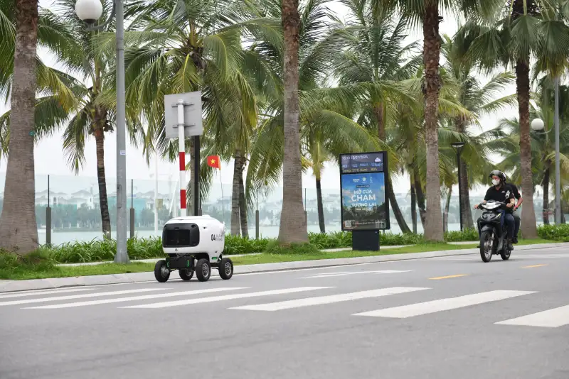 Phục vụ giao hàng an toàn